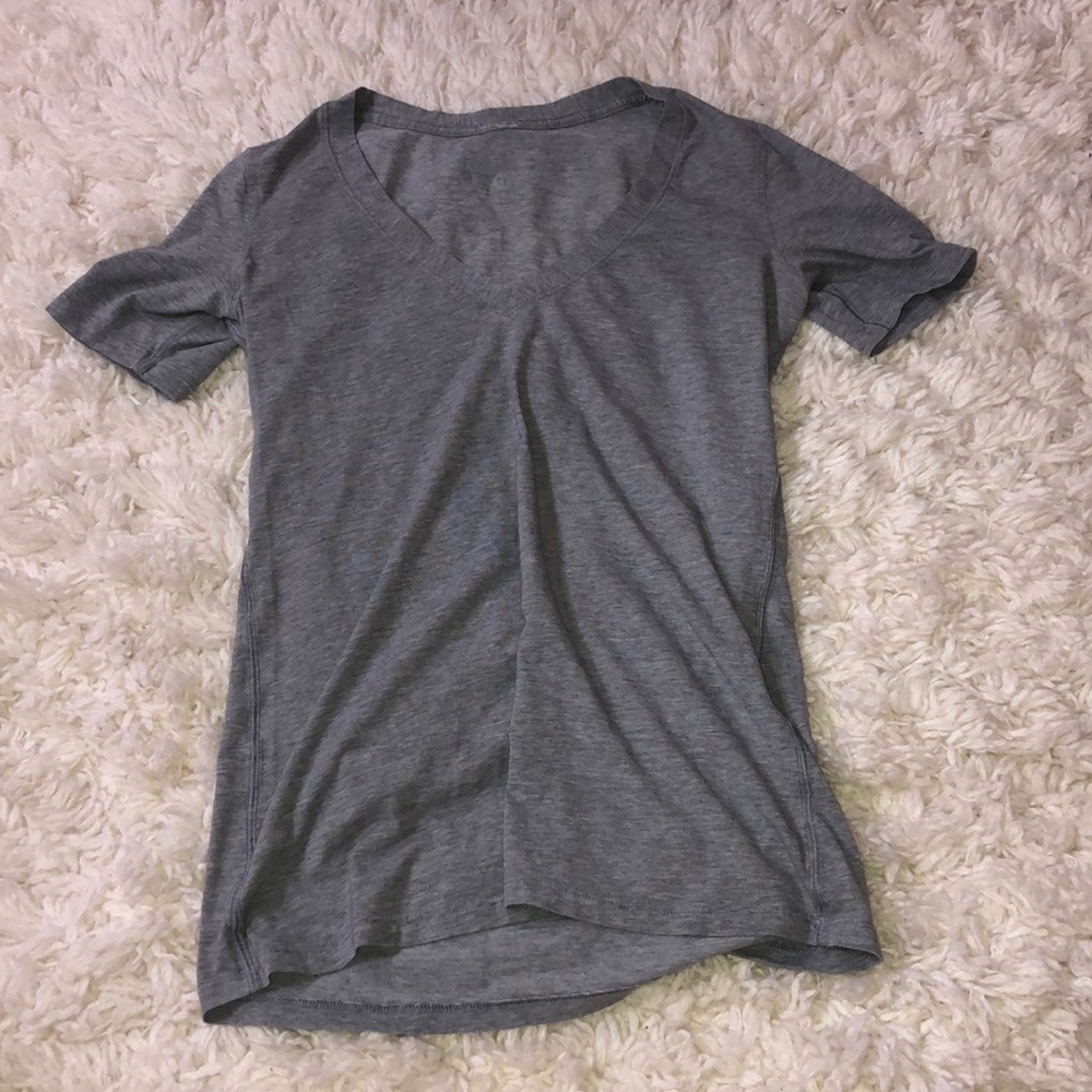 lululemon heathered gray v-neck top